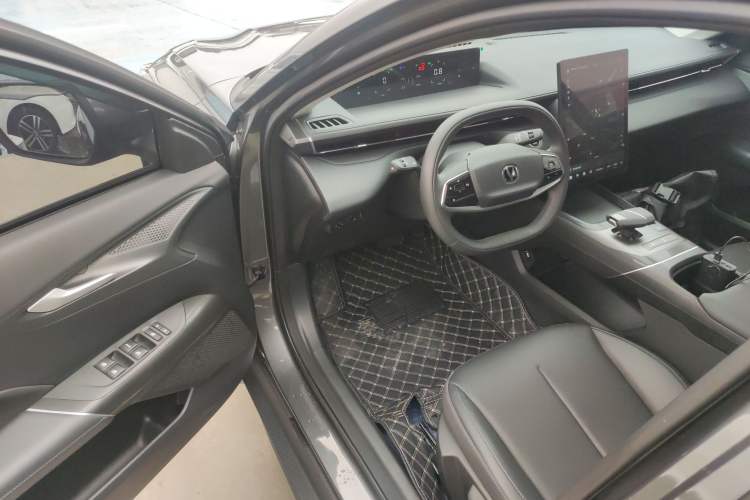 Used CHANGAN Eado DD 2023 Blue Whale NE 1.5T GDI DCT Luxury Edition Interior 3