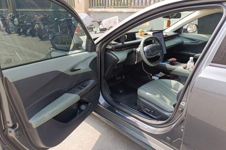 Used CHANGAN Eado DD 2023 Blue Whale NE 1.5T GDI DCT Navigation Model Interior 3