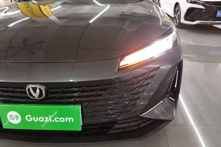 Used CHANGAN Eado DD 2023 Blue Whale NE 1.5T GDI DCT Navigation Model Left Front Headlight