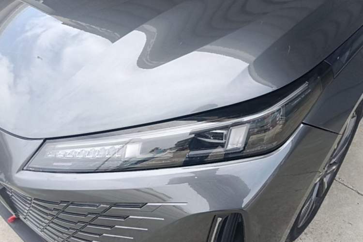 Used CHANGAN Eado DD 2023 Blue Whale NE 1.5T GDI DCT Navigation Model Left Front Headlight