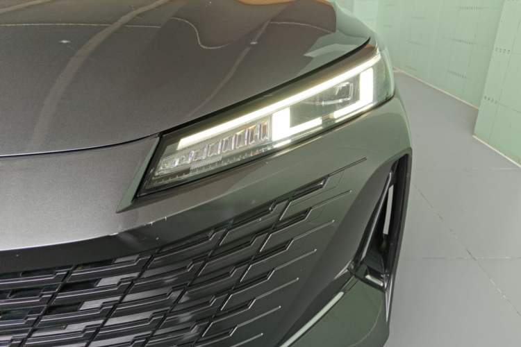 Used CHANGAN Eado DD 2023 Blue Whale NE 1.5T GDI DCT Luxury Edition Left Front Headlight