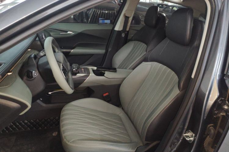 Used CHANGAN Eado DD 2023 Blue Whale NE 1.5T GDI DCT Navigation Model Left Front Seat