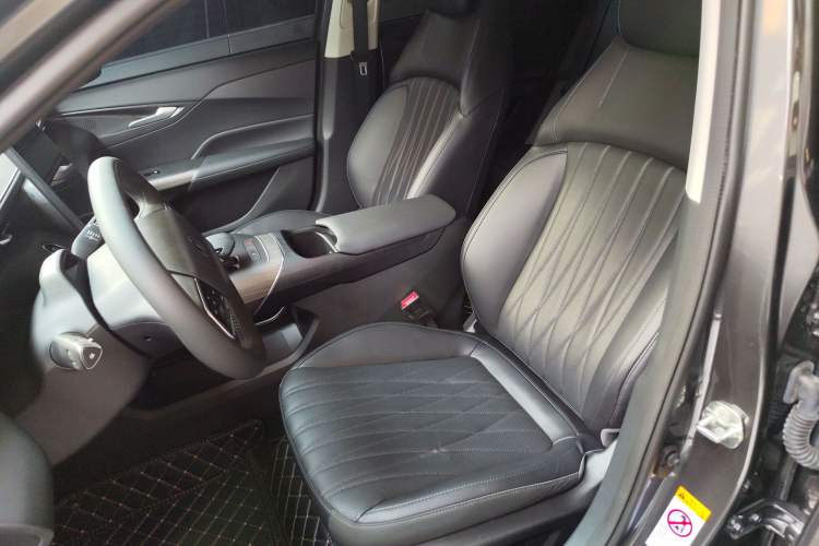 Used CHANGAN Eado DD 2023 Blue Whale NE 1.5T GDI DCT Flagship Model Left Front Seat