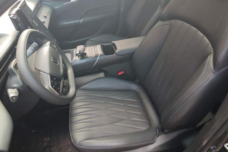 Used CHANGAN Eado DD 2023 Blue Whale NE 1.5T GDI DCT Navigation Model Left Front Seat