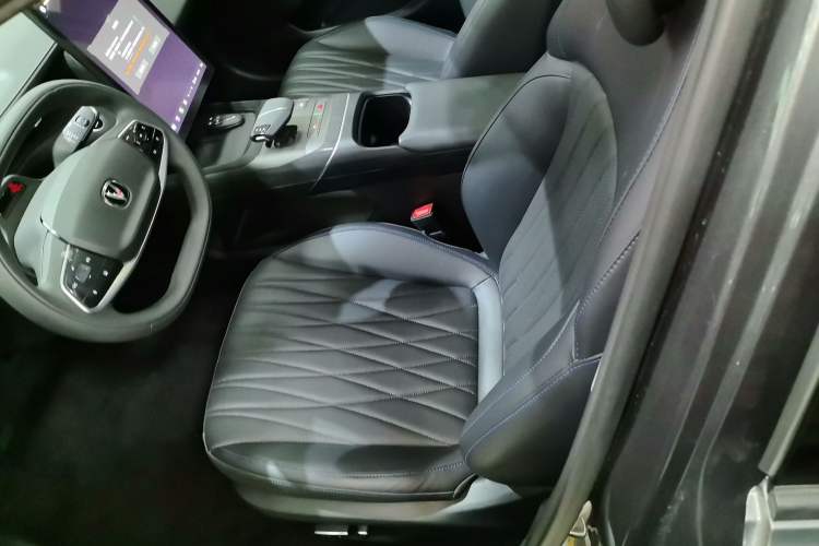 Used CHANGAN Eado DD 2023 Blue Whale NE 1.5T GDI DCT Navigation Model Left Front Seat