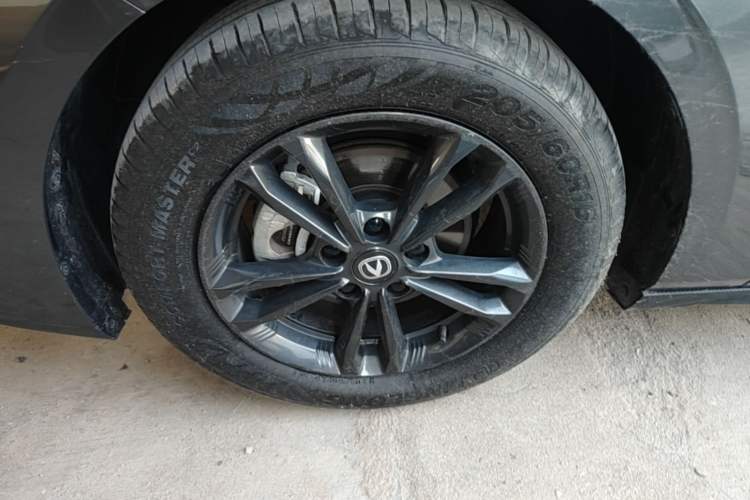 Used CHANGAN Eado DD 2023 Blue Whale NE 1.5T GDI DCT Luxury Edition Left Front Wheel Hub