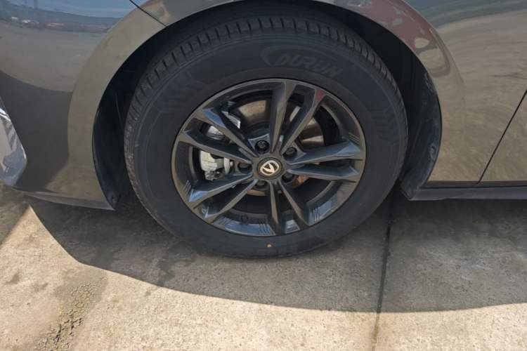 Used CHANGAN Eado DD 2023 Blue Whale NE 1.5T GDI DCT Luxury Edition Left Front Wheel Hub