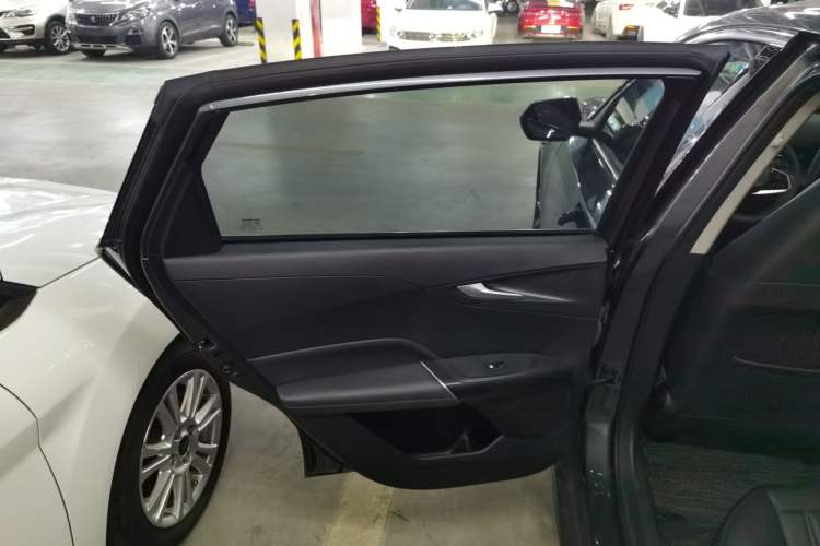 Used CHANGAN Eado DD 2023 Blue Whale NE 1.5T GDI DCT Navigation Model Left Rear Door Interior
