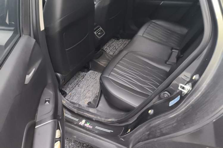 Used CHANGAN Eado DD 2023 Blue Whale NE 1.5T GDI DCT Navigation Model Left Rear Seat