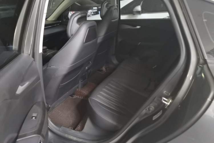 Used CHANGAN Eado DD 2023 Blue Whale NE 1.5T GDI DCT Navigation Model Left Rear Seat