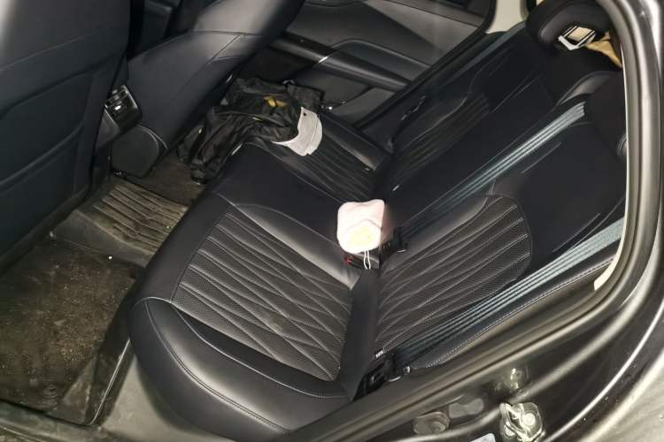 Used CHANGAN Eado DD 2023 Blue Whale NE 1.5T GDI DCT Navigation Model Left Rear Seat