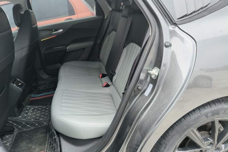 Used CHANGAN Eado DD 2023 Blue Whale NE 1.5T GDI DCT Navigation Model Left Rear Seat