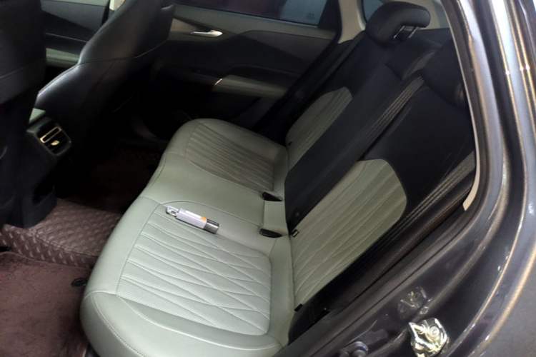 Used CHANGAN Eado DD 2023 Blue Whale NE 1.5T GDI DCT Navigation Model Left Rear Seat