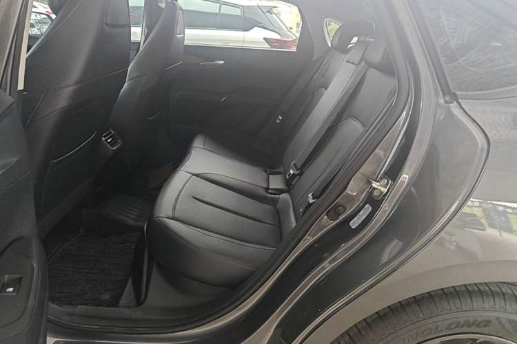 Used CHANGAN Eado DD 2023 Blue Whale NE 1.5T GDI DCT Luxury Edition Left Rear Seat
