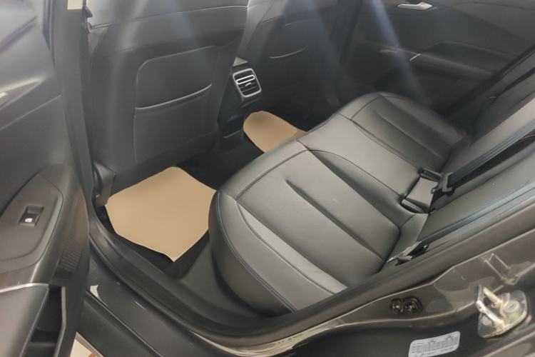 Used CHANGAN Eado DD 2023 Blue Whale NE 1.5T GDI DCT Luxury Edition Left Rear Seat