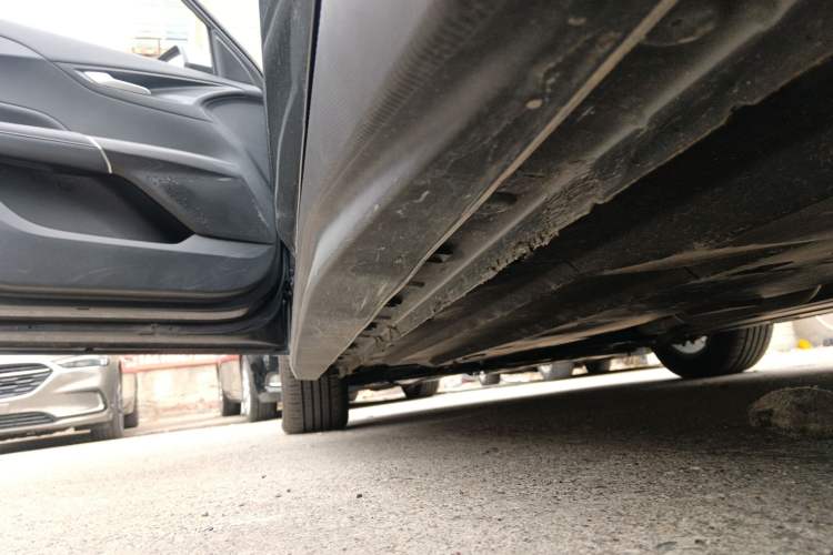 Used CHANGAN Eado DD 2023 Blue Whale NE 1.5T GDI DCT Luxury Edition Left Side Sill