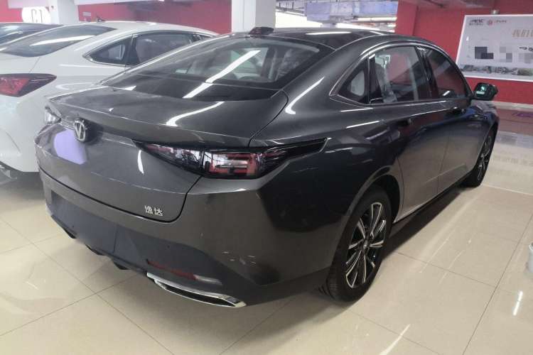 Used CHANGAN Eado DD 2023 Blue Whale NE 1.5T GDI DCT Navigation Model Rear Right 45 Deg