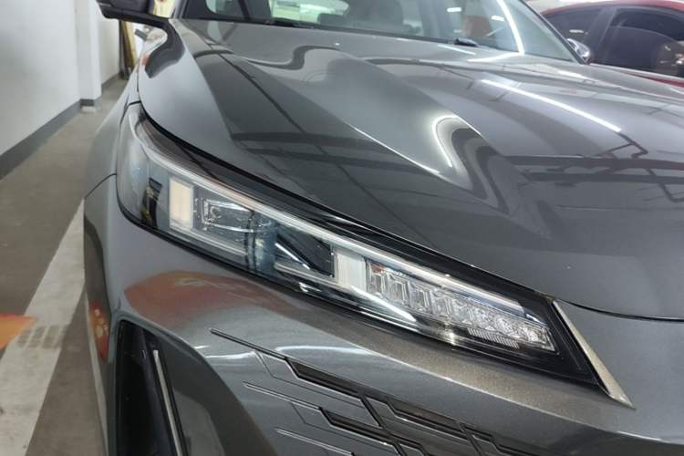Used CHANGAN Eado DD 2023 Blue Whale NE 1.5T GDI DCT Flagship Model Right Front Headlight