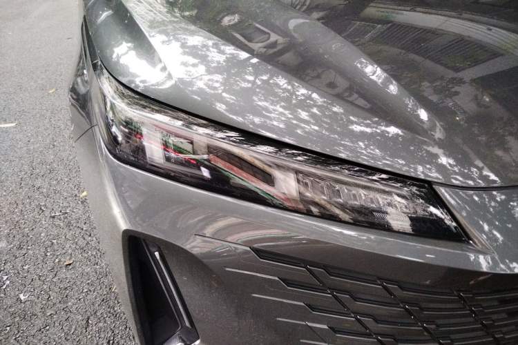 Used CHANGAN Eado DD 2023 Blue Whale NE 1.5T GDI DCT Navigation Model Right Front Headlight