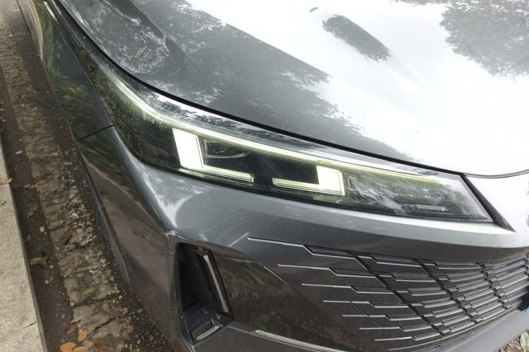 Used CHANGAN Eado DD 2023 Blue Whale NE 1.5T GDI DCT Luxury Edition Right Front Headlight