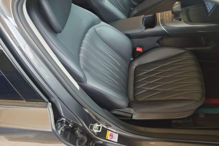 Used CHANGAN Eado DD 2023 Blue Whale NE 1.5T GDI DCT Navigation Model Right Front Seat