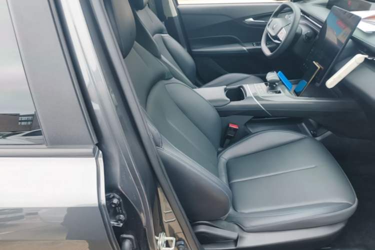 Used CHANGAN Eado DD 2023 Blue Whale NE 1.5T GDI DCT Prestige Model Right Front Seat