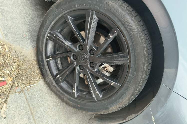 Used CHANGAN Eado DD 2023 Blue Whale NE 1.5T GDI DCT Navigation Model Right Front Wheel Hub