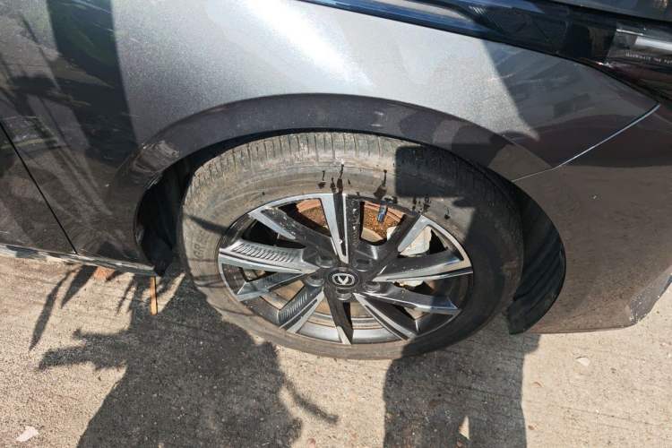 Used CHANGAN Eado DD 2023 Blue Whale NE 1.5T GDI DCT Navigation Model Right Front Wheel Hub