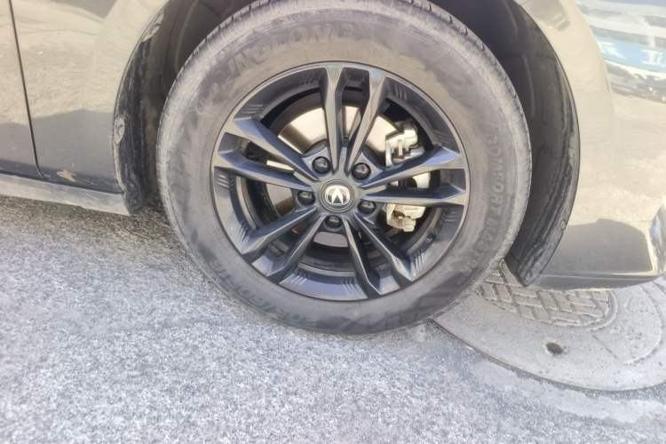 Used CHANGAN Eado DD 2023 Blue Whale NE 1.5T GDI DCT Luxury Edition Right Front Wheel Hub