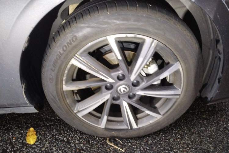 Used CHANGAN Eado DD 2023 Blue Whale NE 1.5T GDI DCT Navigation Model Right Front Wheel Hub