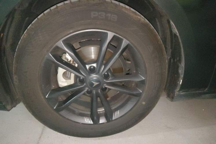 Used CHANGAN Eado DD 2023 Blue Whale NE 1.5T GDI DCT Enjoy Edition Right Front Wheel Hub