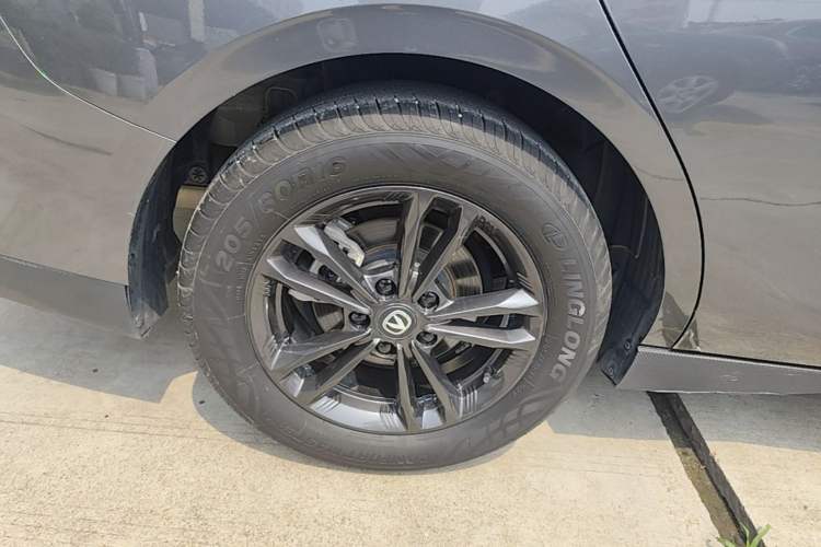 Used CHANGAN Eado DD 2023 Blue Whale NE 1.5T GDI DCT Luxury Edition Right Rear Wheel Hub
