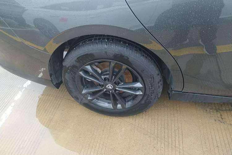 Used CHANGAN Eado DD 2023 Blue Whale NE 1.5T GDI DCT Luxury Edition Right Rear Wheel Hub
