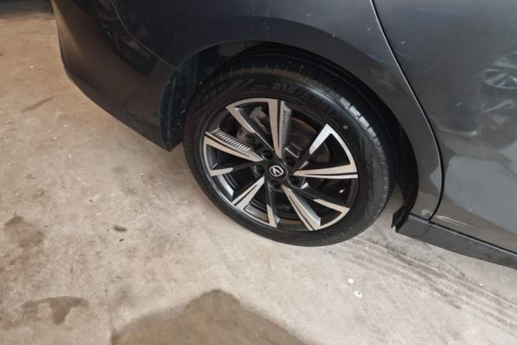 Used CHANGAN Eado DD 2023 Blue Whale NE 1.5T GDI DCT Navigation Model Right Rear Wheel Hub