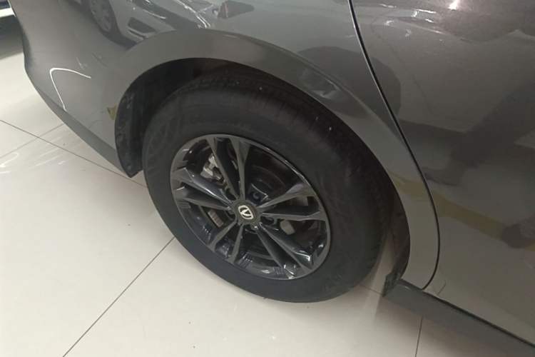 Used CHANGAN Eado DD 2023 Blue Whale NE 1.5T GDI DCT Enjoy Edition Right Rear Wheel Hub