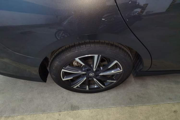 Used CHANGAN Eado DD 2023 Blue Whale NE 1.5T GDI DCT Navigation Model Right Rear Wheel Hub