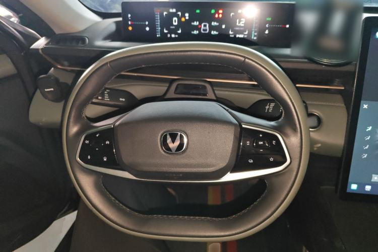 Used CHANGAN Eado DD 2023 Blue Whale NE 1.5T GDI DCT Navigation Model Steering Wheel