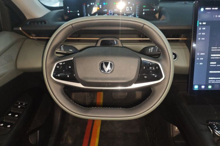 Used CHANGAN Eado DD 2023 Blue Whale NE 1.5T GDI DCT Navigation Model Steering Wheel