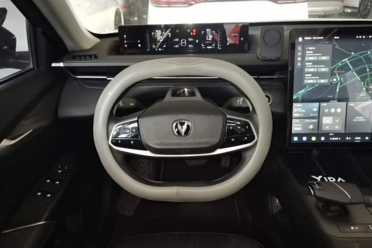 Used CHANGAN Eado DD 2023 Blue Whale NE 1.5T GDI DCT Navigation Model Steering Wheel
