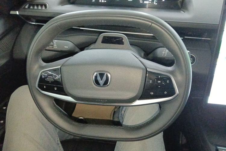 Used CHANGAN Eado DD 2023 Blue Whale NE 1.5T GDI DCT Navigation Model Steering Wheel