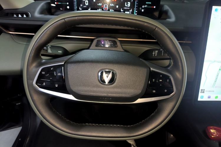 Used CHANGAN Eado DD 2023 Blue Whale NE 1.5T GDI DCT Navigation Model Steering Wheel
