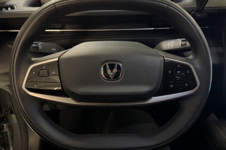 Used CHANGAN Eado DD 2023 Blue Whale NE 1.5T GDI DCT Prestige Model Steering Wheel