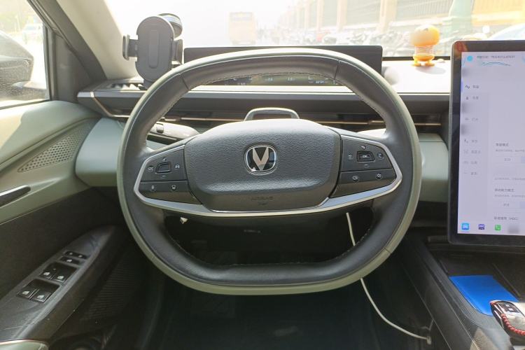 Used CHANGAN Eado DD 2023 Blue Whale NE 1.5T GDI DCT Navigation Model Steering Wheel