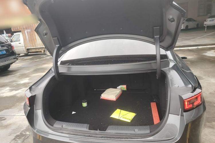 Used CHANGAN Eado DD 2023 Blue Whale NE 1.5T GDI DCT Navigation Model Trunk