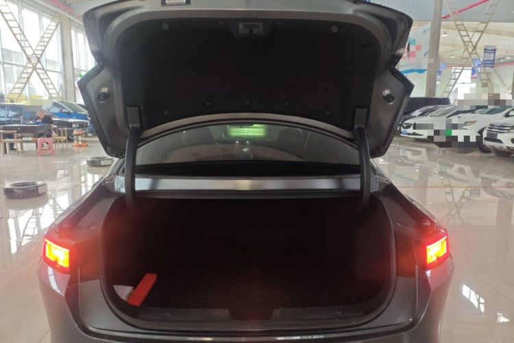 Used CHANGAN Eado DD 2023 Blue Whale NE 1.5T GDI DCT Navigation Model Trunk