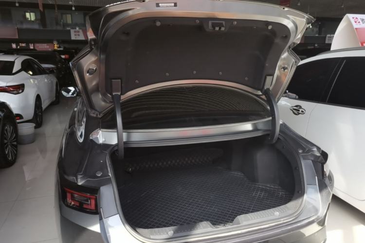 Used CHANGAN Eado DD 2023 Blue Whale NE 1.5T GDI DCT Navigation Model Trunk