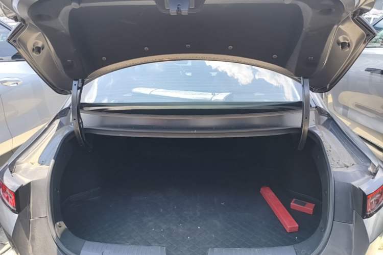 Used CHANGAN Eado DD 2023 Blue Whale NE 1.5T GDI DCT Luxury Edition Trunk