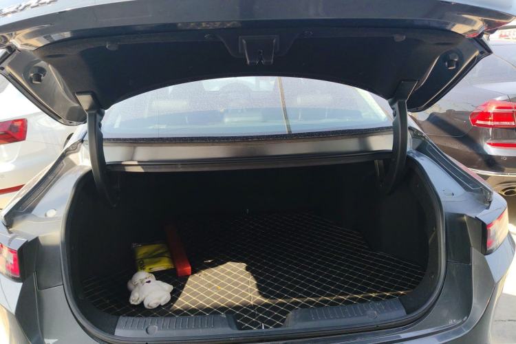 Used CHANGAN Eado DD 2023 Blue Whale NE 1.5T GDI DCT Navigation Model Trunk