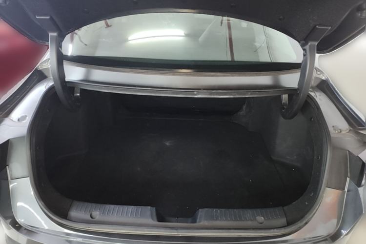 Used CHANGAN Eado DD 2023 Blue Whale NE 1.5T GDI DCT Flagship Model Trunk