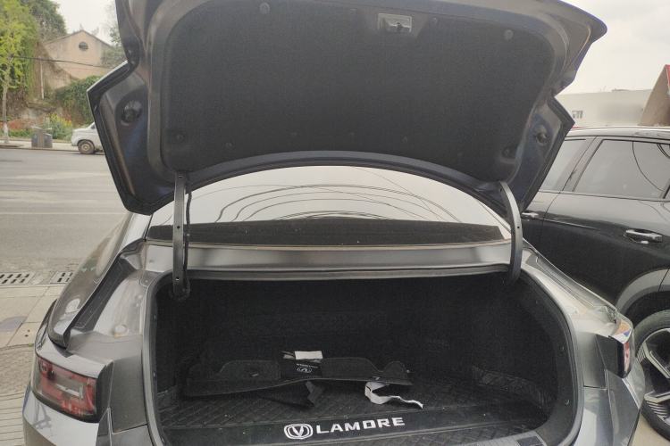 Used CHANGAN Eado DD 2023 Blue Whale NE 1.5T GDI DCT Enjoy Edition Trunk